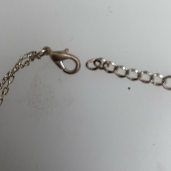 GUESS Silver-Tone Charm Link Bracelet - Picture 4 of 5
